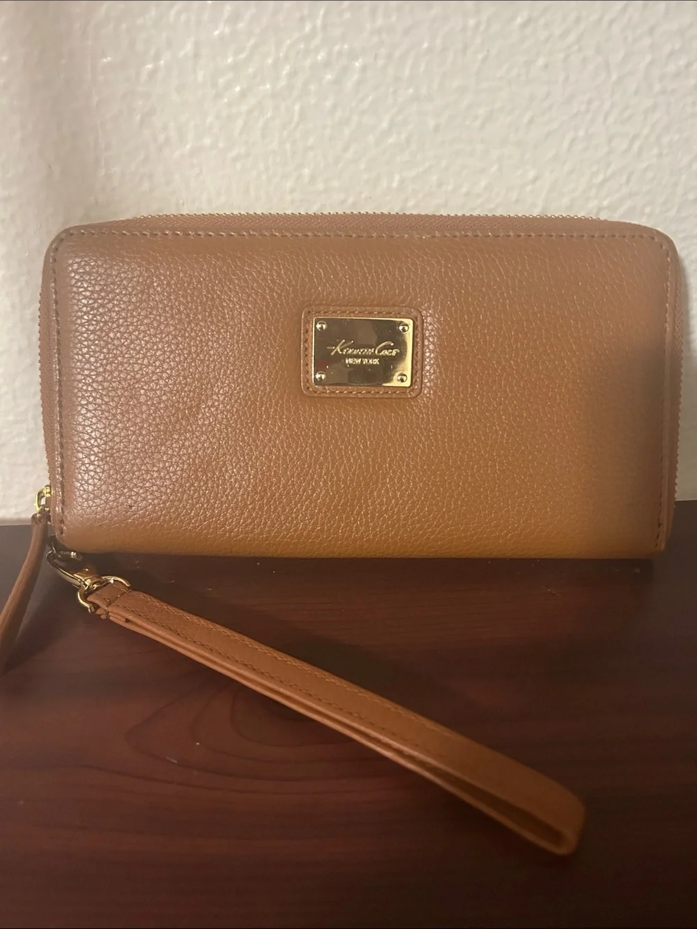 Kenneth Cole Pebbled Leather Wristlet in Tan Brown